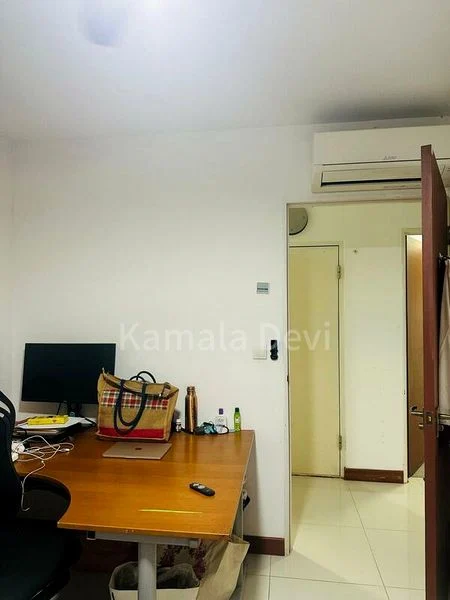 4 Room (4NG) HDB for Rent in  293A Bukit Batok Street 21 - Image 4