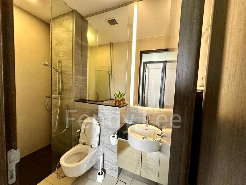 2 Bed Condo for Rent in  Kallang Riverside - Image 4
