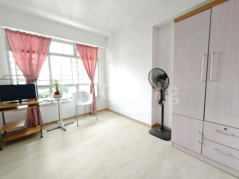 Common Room (HDB) for Rent in  479A Yishun Street 42 - Image 1