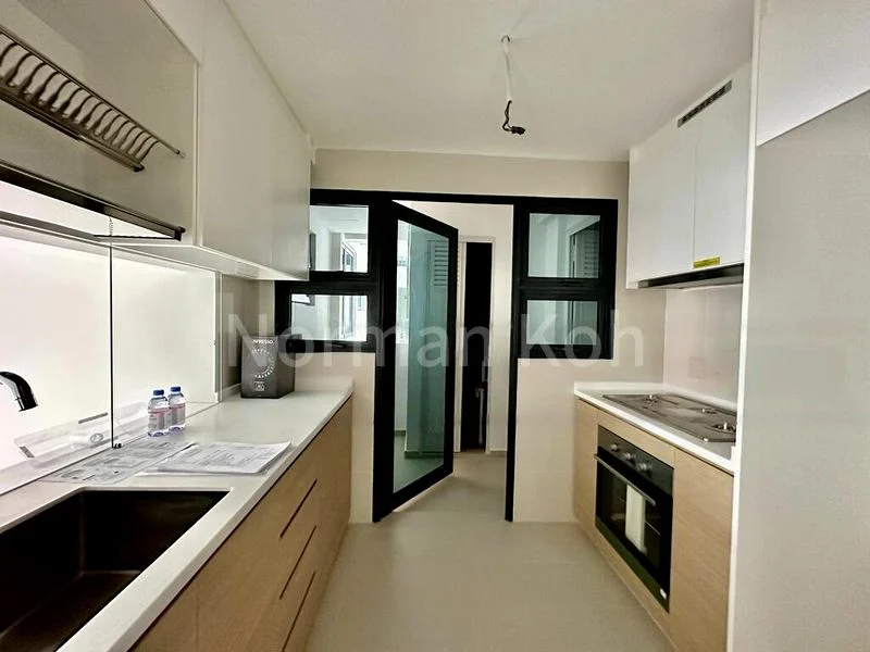 3 Bed Condo for Rent in  Treasure at Tampines - Image 12