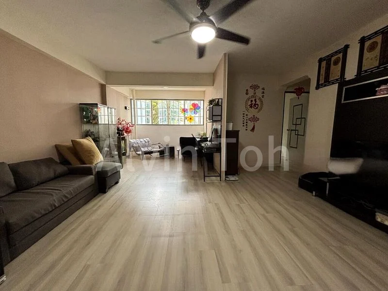 5 Room (5A) HDB for Sale in  513 Woodlands Drive 14 - Image 1