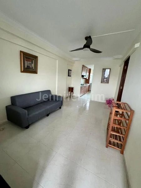 2 Room (2I) HDB for Sale in 7 Saint George's Lane - Image 1