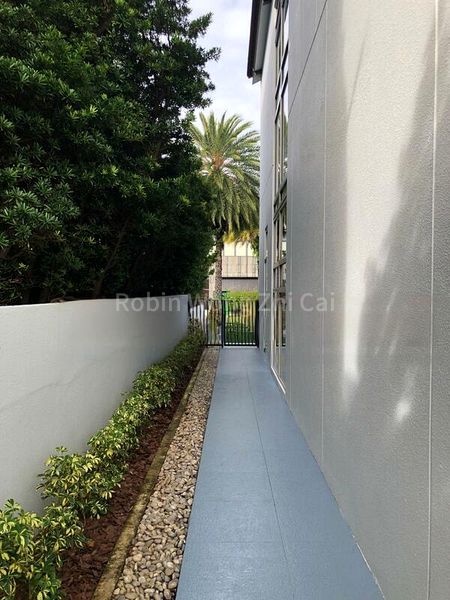 6 Bed Bungalow (Landed) for Sale in  Coral Island - Image 3