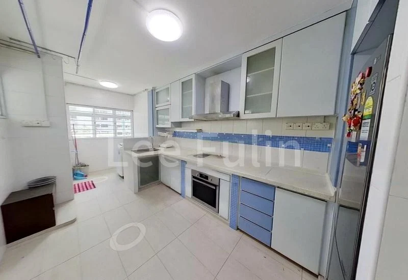 5 Room (5A) HDB for Rent in  309 Jurong East Street 32 - Image 4