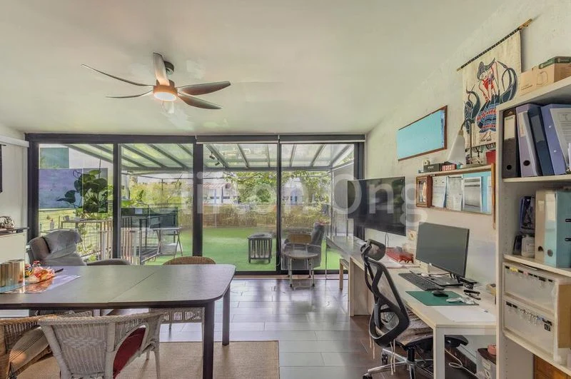 8 Bed Terraced House (Landed) for Sale in Hoe Huat Industrial Building - Image 7