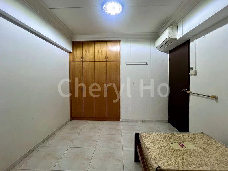 4 Room (4A) HDB for Sale in  475 Sembawang Drive - Image 4