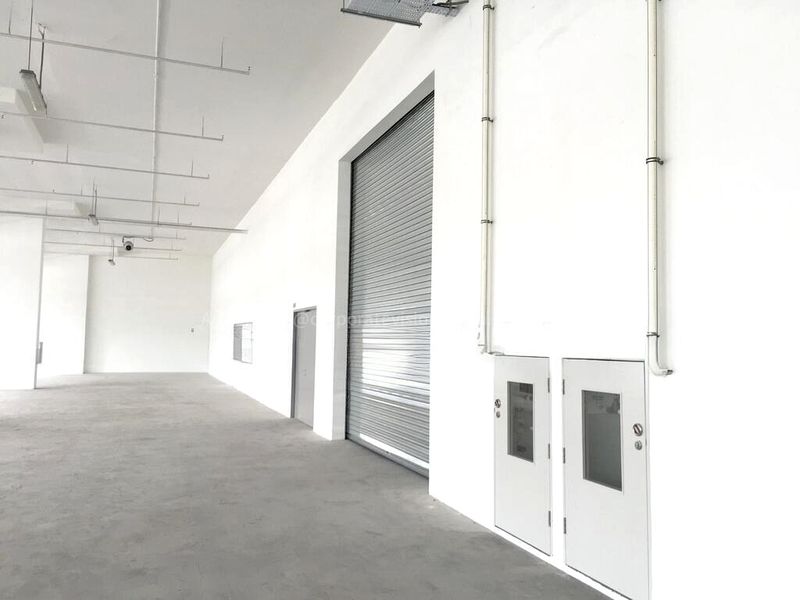 Light Industrial (B1) for Rent: DIRECT LOADING @ DOORSTEP, RAMP-UP FACILITY suits Storage, Service Shop; 9 mins walk MRT. - Image 16