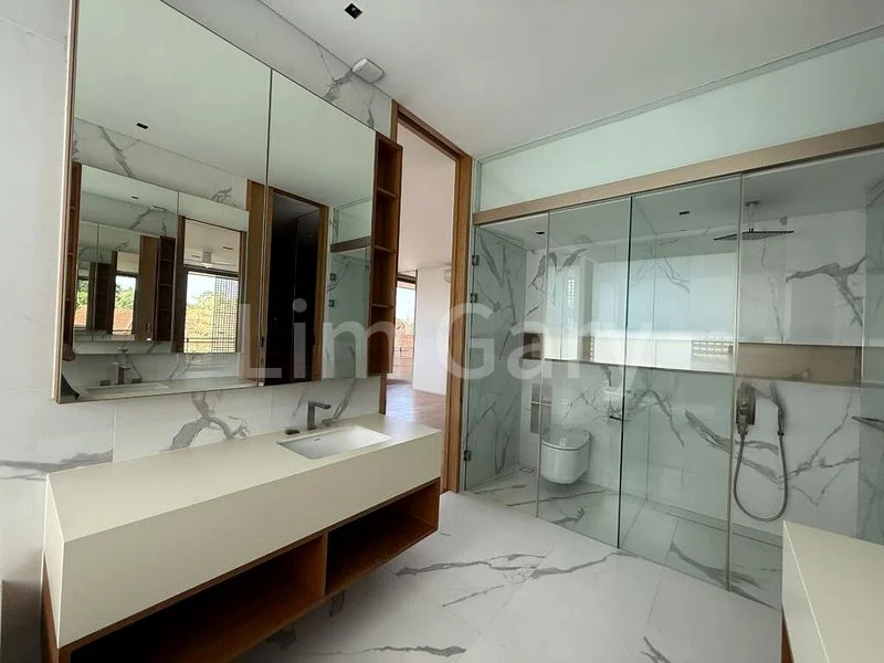 5 Bed Bungalow (Landed) for Rent in Kingsville - Image 13