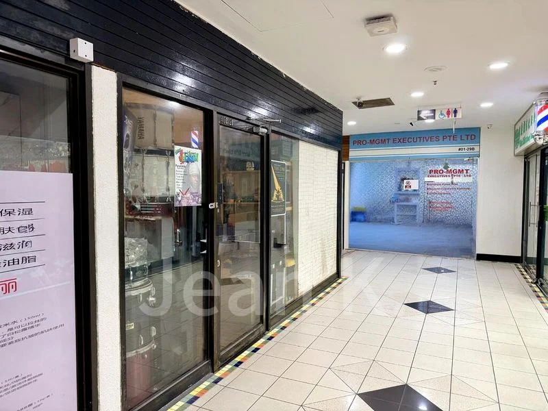 Other Retail for Rent: Parklane Shopping Mall - Image 4