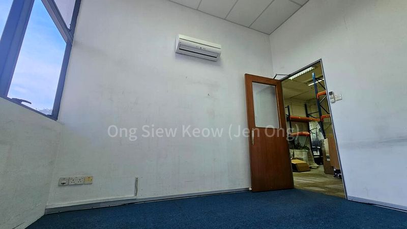 Light Industrial (B1) for Rent: Midview Building - Image 6