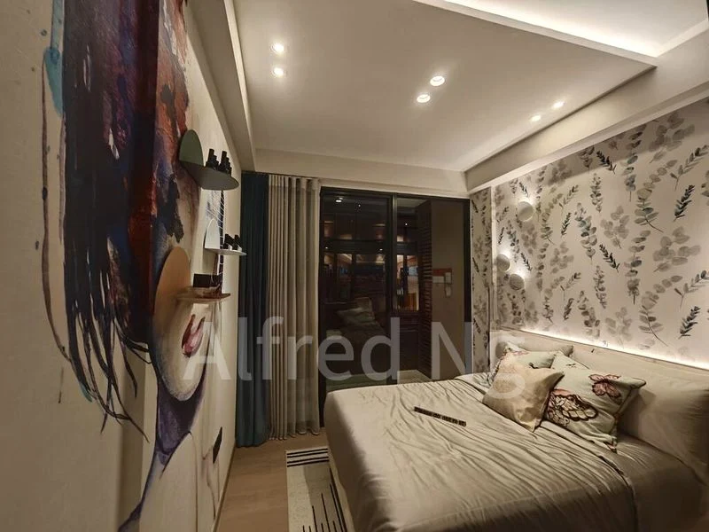 4 Bed Condo for Sale in  Sceneca Residence / Sceneca Square - Image 2