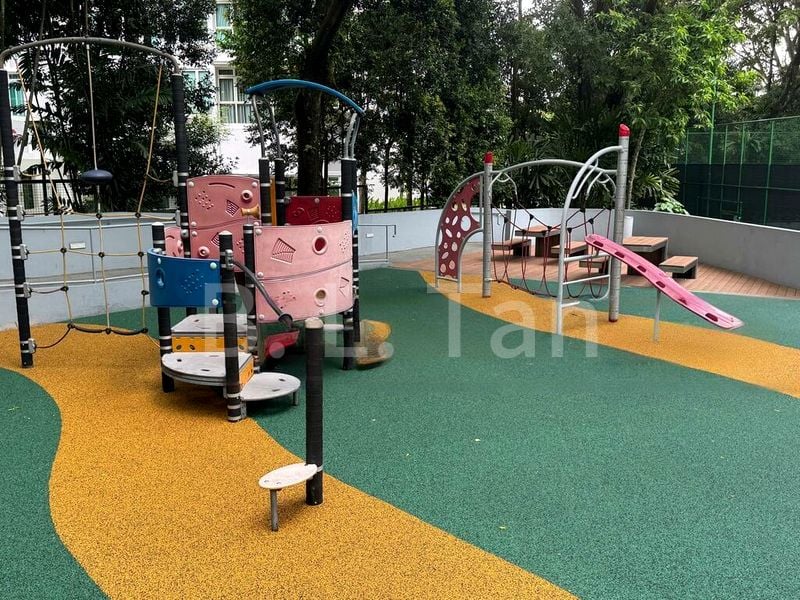 4 Bed Condo for Rent in  Botannia - Image 6