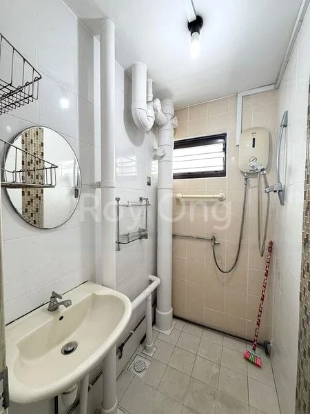 4 Room (4I) HDB for Sale in  52 New Upper Changi Road - Image 4