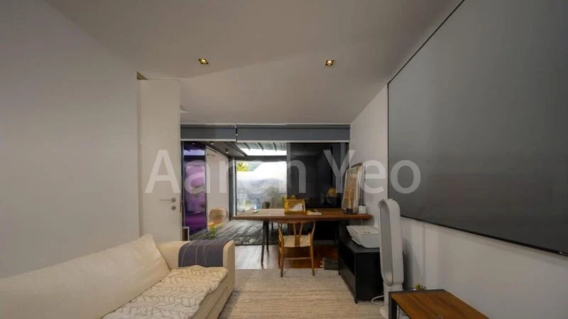 6 Bed Cluster House (Landed) for Sale in  Cosford Road - Image 2