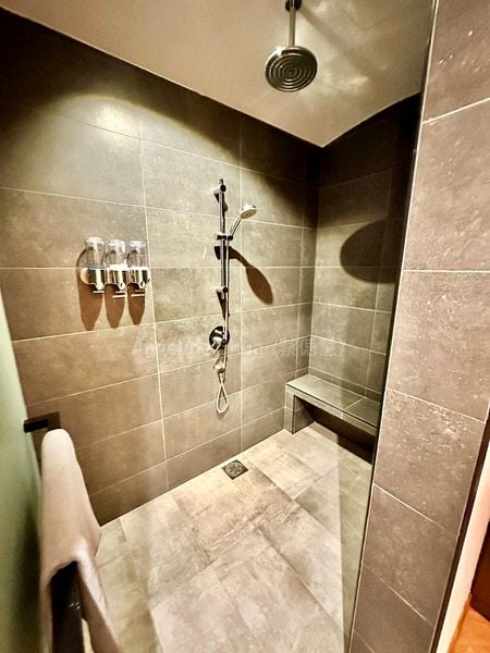 Other Retail for Rent in  Singapore Marriott Tang Plaza Hotel - Image 15