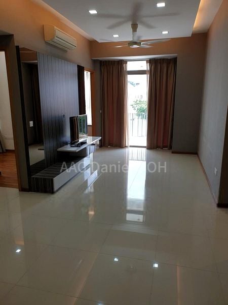 3 Bed Condo for Rent in  The Waterline - Image 2