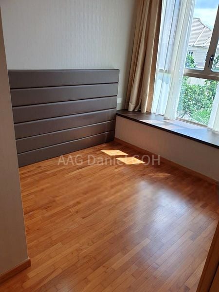 3 Bed Condo for Rent in  The Waterline - Image 4