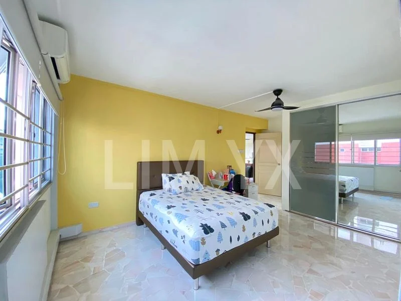 5 Room (5I) HDB for Rent in 130 Choa Chu Kang Avenue 1 - Image 3