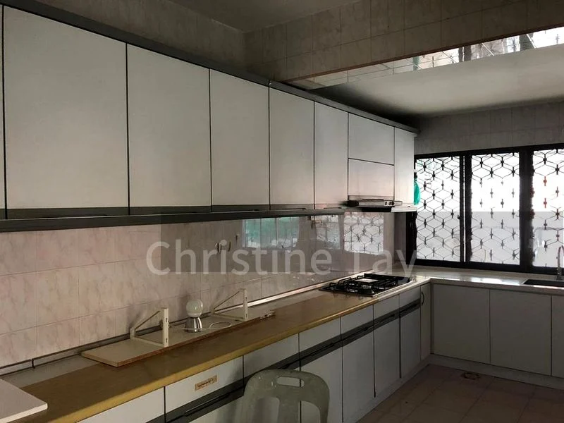 3 Bed Corner Terrace (Landed) for Rent in  Golden Hill Estate - Image 4