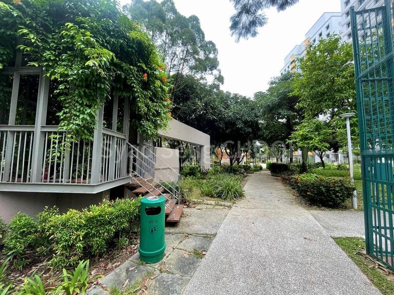 Executive HDB for Rent in  666B Jurong West Street 65 - Image 4