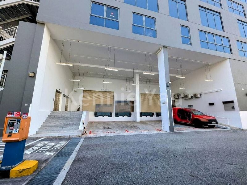 Light Industrial (B1) for Sale: Apex @ Henderson - Image 3