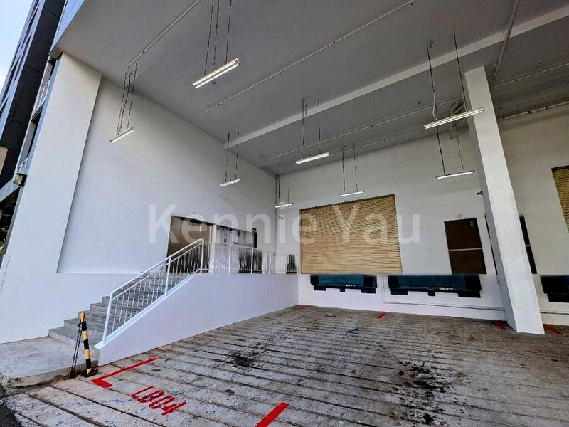 Light Industrial (B1) for Sale: Apex @ Henderson - Image 2