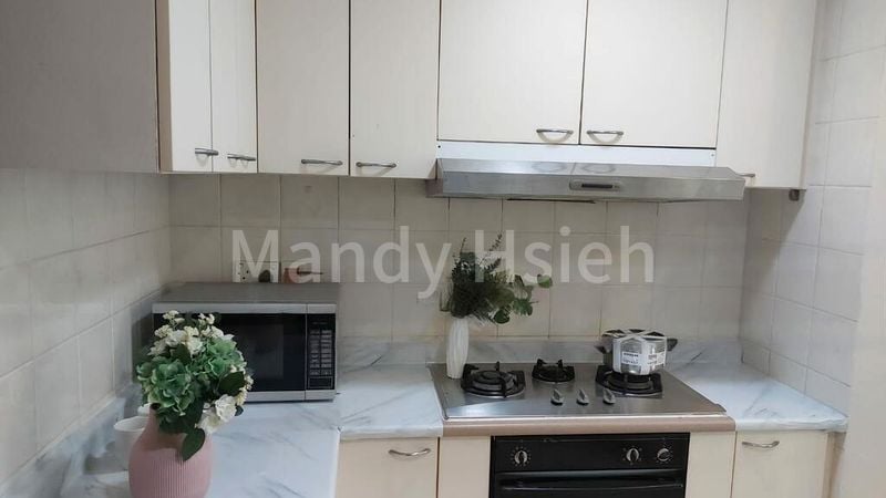 Common Room (Condo) for Rent in Burlington Square - Image 6