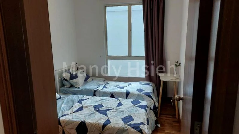 Common Room (Condo) for Rent in Burlington Square - Image 4