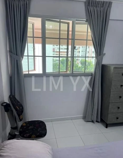 Common Room (HDB) for Rent in 230 Serangoon Avenue 4 - Image 1