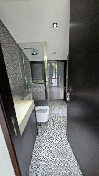 5 Bed Terraced House (Landed) for Sale in The Green Collection - Image 8