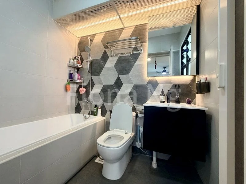 5 Room (5I) HDB for Sale in  605C Tampines Street 61 - Image 9