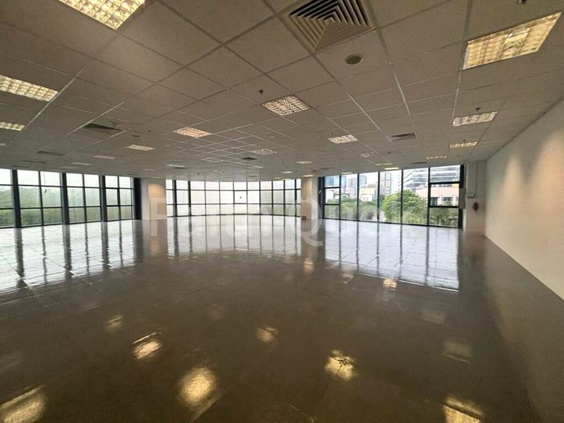 Office for Rent: VisionCrest Commercial Property - Image 3