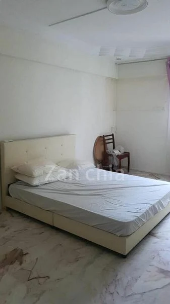 Common Room (HDB) for Rent in  113 Bukit Batok West Avenue 6 - Image 1
