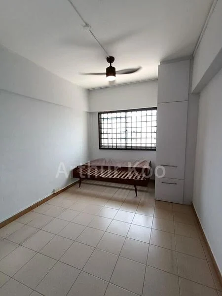 5 Room (5A) HDB for Rent in  553 Jurong West Street 42 - Image 8