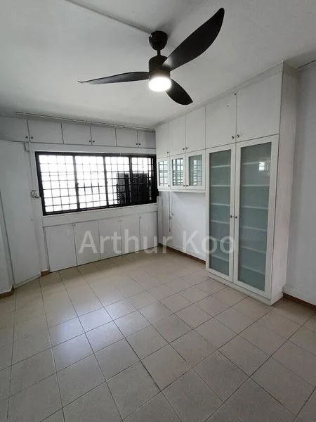 5 Room (5A) HDB for Rent in  553 Jurong West Street 42 - Image 9