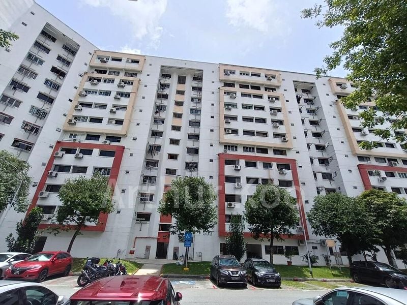 5 Room (5A) HDB for Rent in  553 Jurong West Street 42 - Image 2