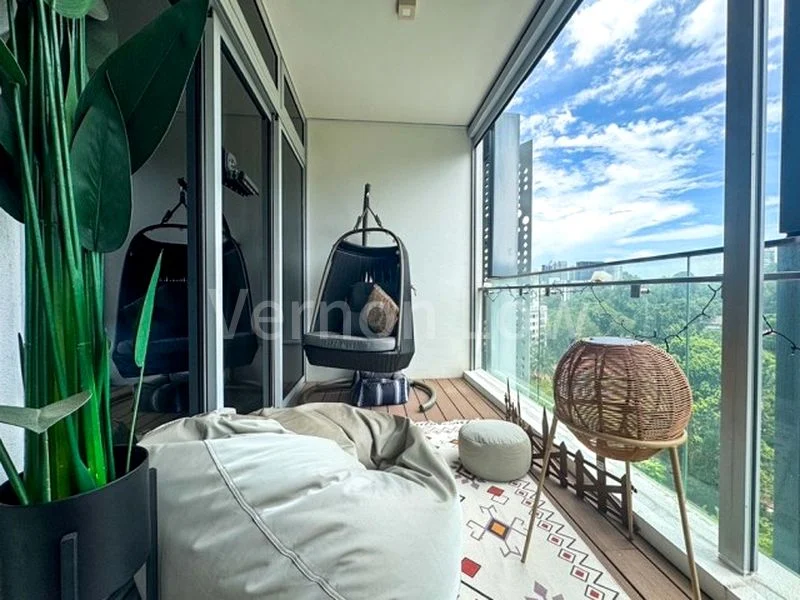 1 Bed Apartment (Condo) for Sale in  Three Balmoral - Image 4