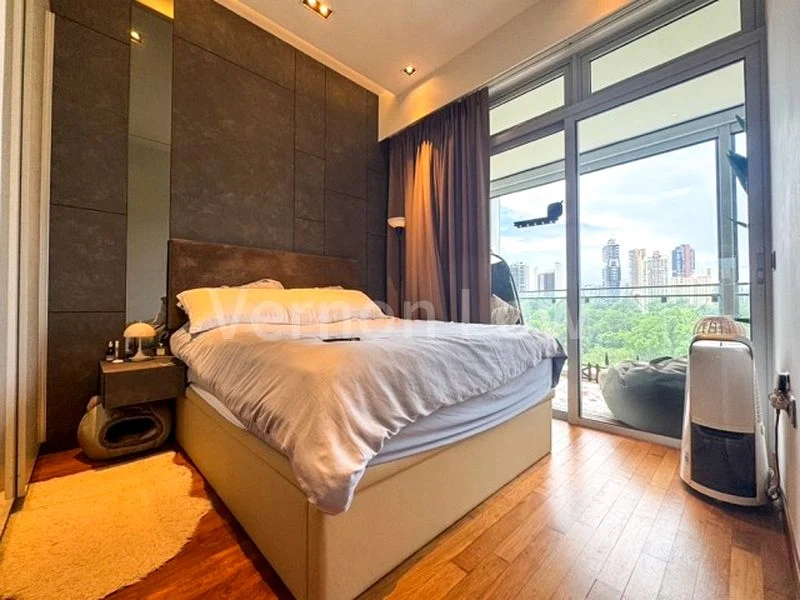 1 Bed Apartment (Condo) for Sale in  Three Balmoral - Image 2