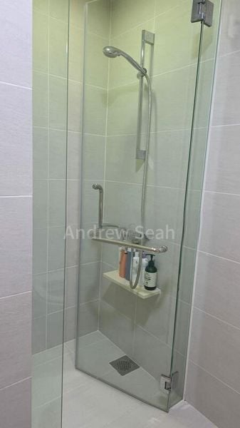 3 Bed Condo for Rent in  The Lakefront Residences - Image 11