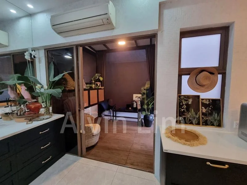 4+1 Bed Cluster House (Landed) for Sale in  Bedok Market Place - Image 9