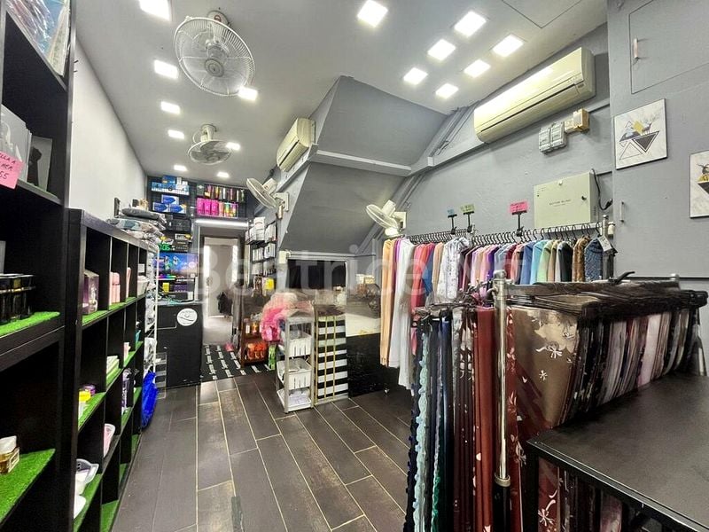 Shop / Shophouse for Rent: 374 Bukit Batok Street 31 - Image 5