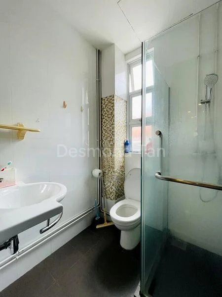 4 Bed Condo for Rent in  Former Vicenta Lodge - Image 9