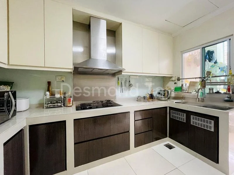 4 Bed Condo for Rent in  Former Vicenta Lodge - Image 8