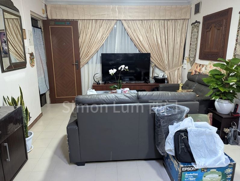 4 Room (4A) HDB for Sale in 276 Tampines Street 22 - Image 1