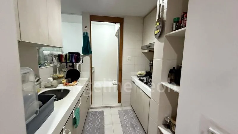 3 Bed Condo for Rent in  The Quartz - Image 7