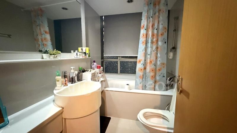 3 Bed Condo for Rent in  The Quartz - Image 3