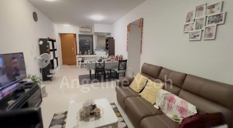 3 Bed Condo for Rent in  The Quartz - Image 8