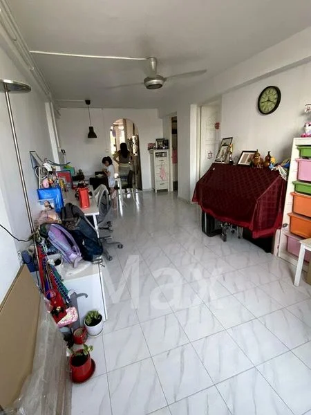 3 Room (3I) HDB for Sale in  507 Bukit Batok Street 52 - Image 2