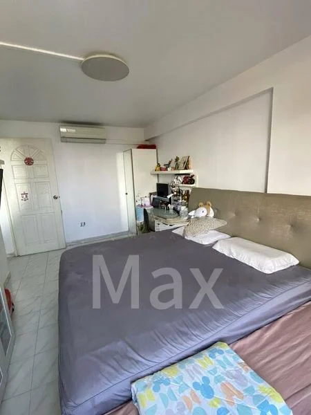 3 Room (3I) HDB for Sale in  507 Bukit Batok Street 52 - Image 3