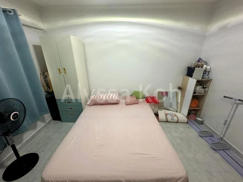 Common Room (HDB) for Rent in  180 Bukit Batok West Avenue 8 - Image 3